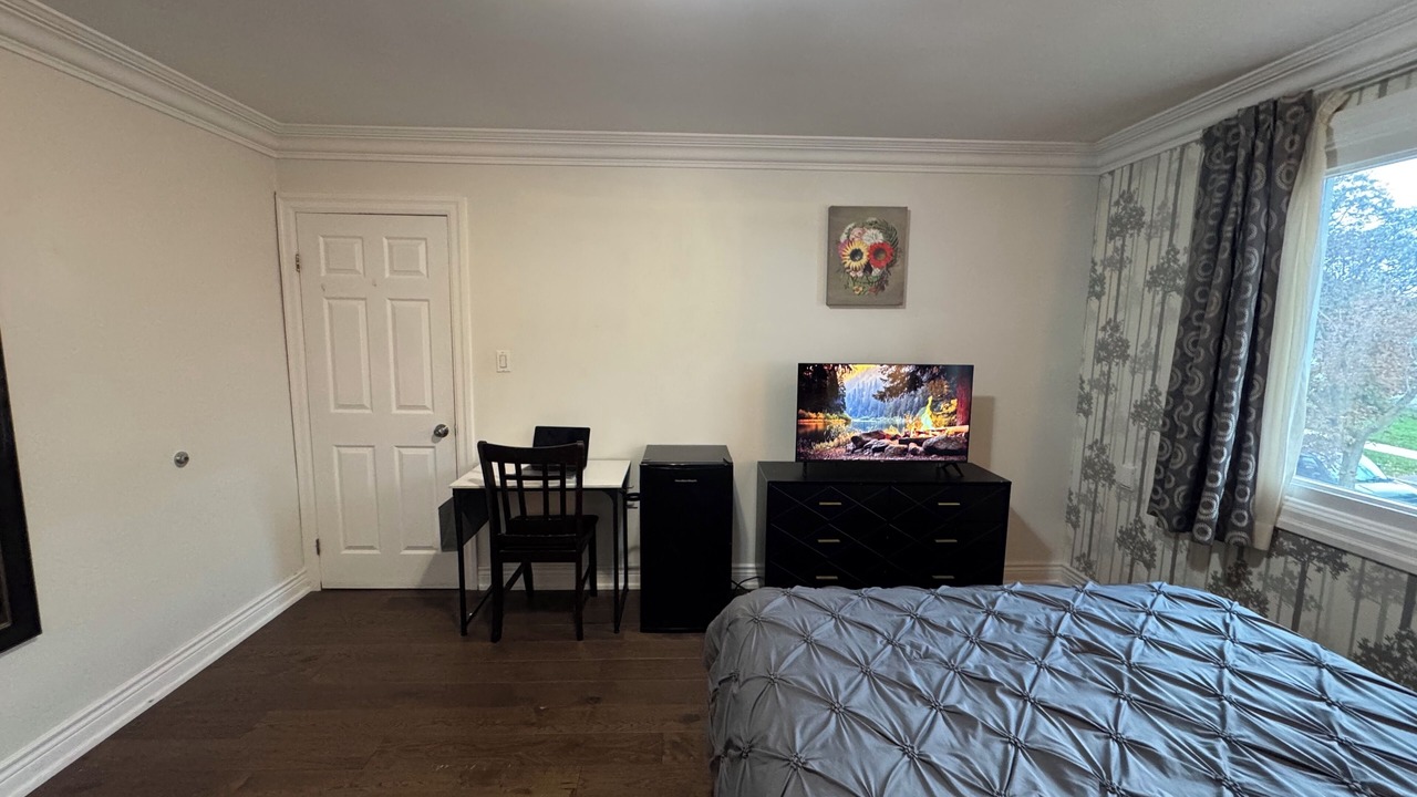 Photo of Bedroom in Newtonbrook