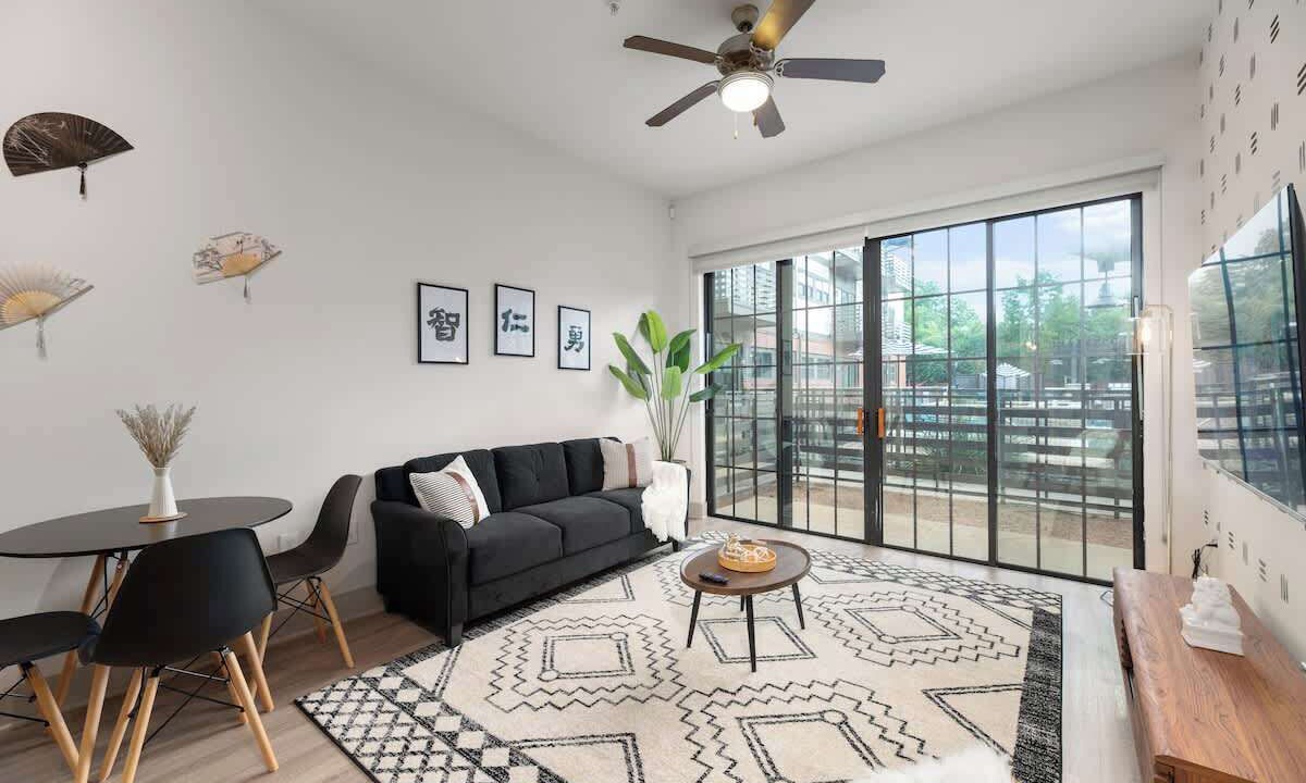 Photo of Livingroom in Oak Cliff