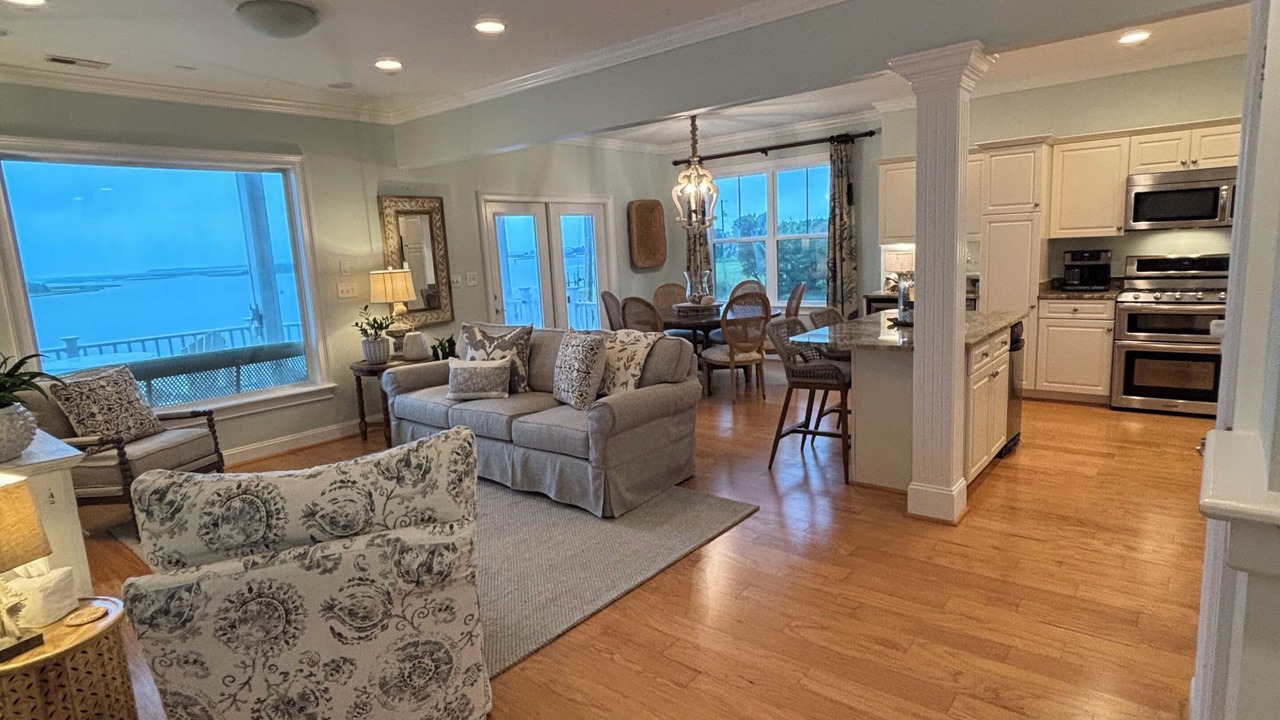 Photo of Livingroom in Swansboro