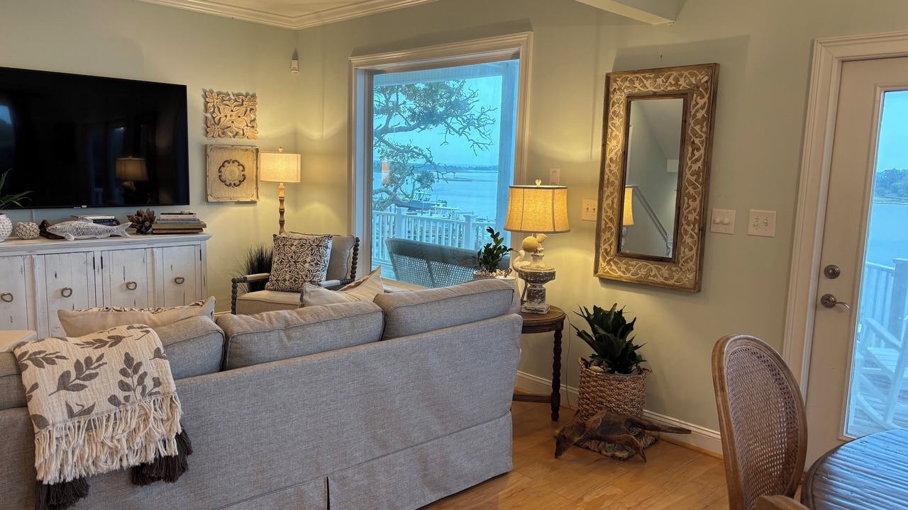 Photo of Livingroom in Swansboro