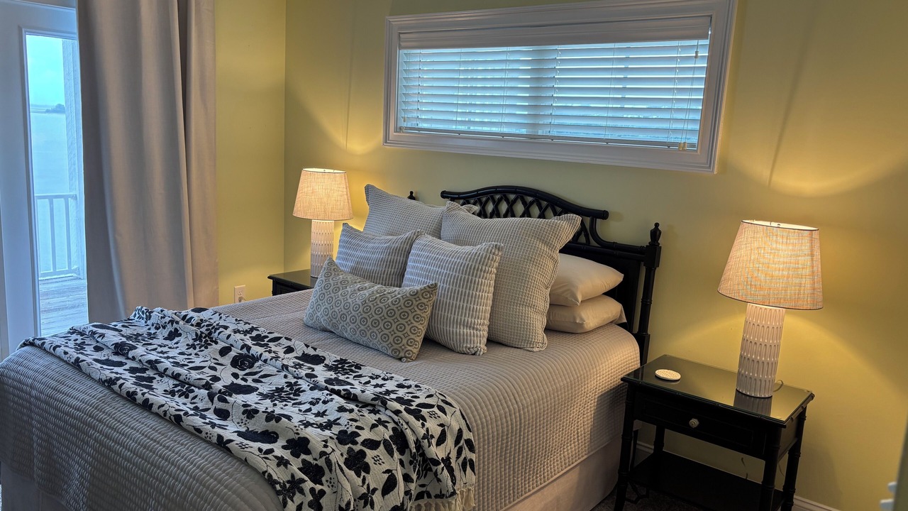 Photo of Bedroom in Swansboro