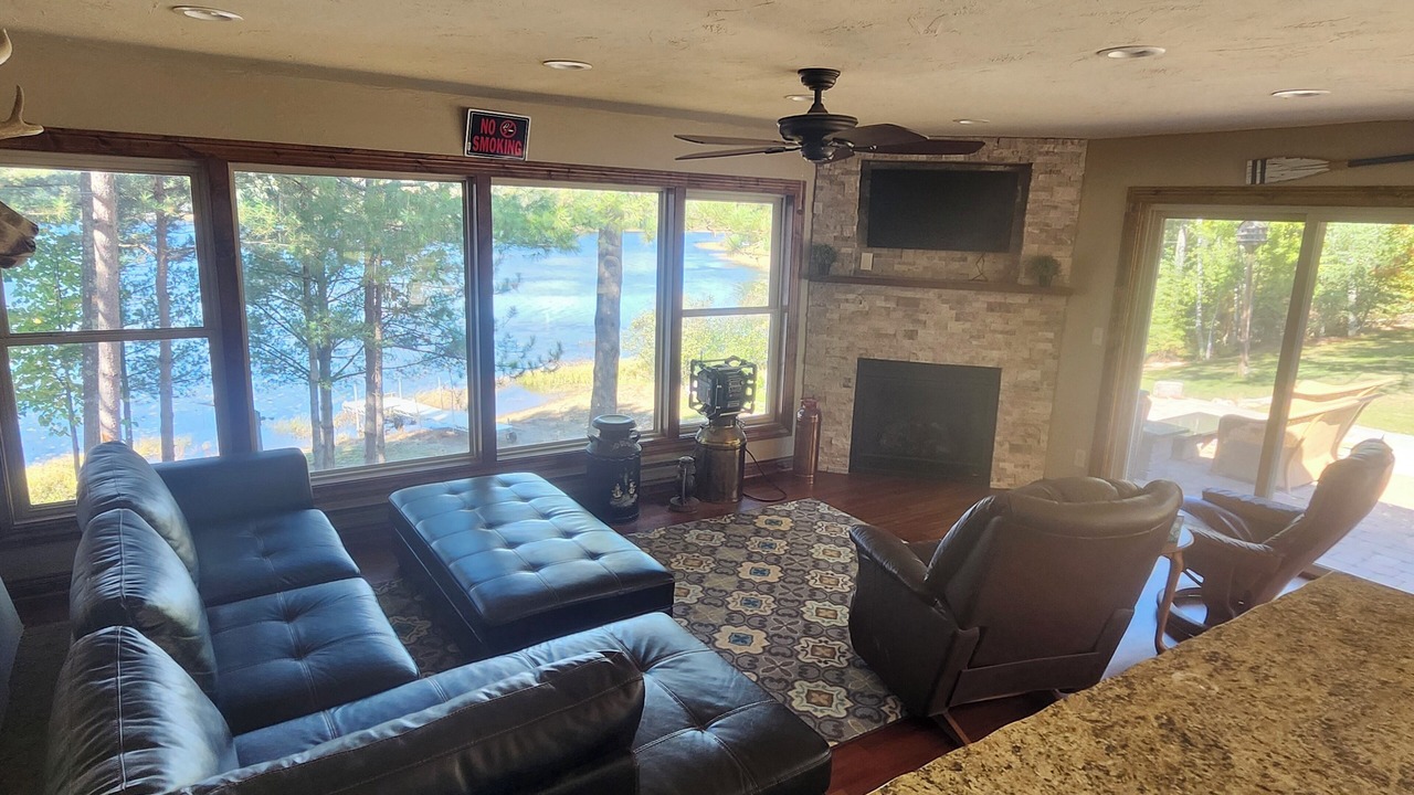 Photo of Livingroom in Mercer