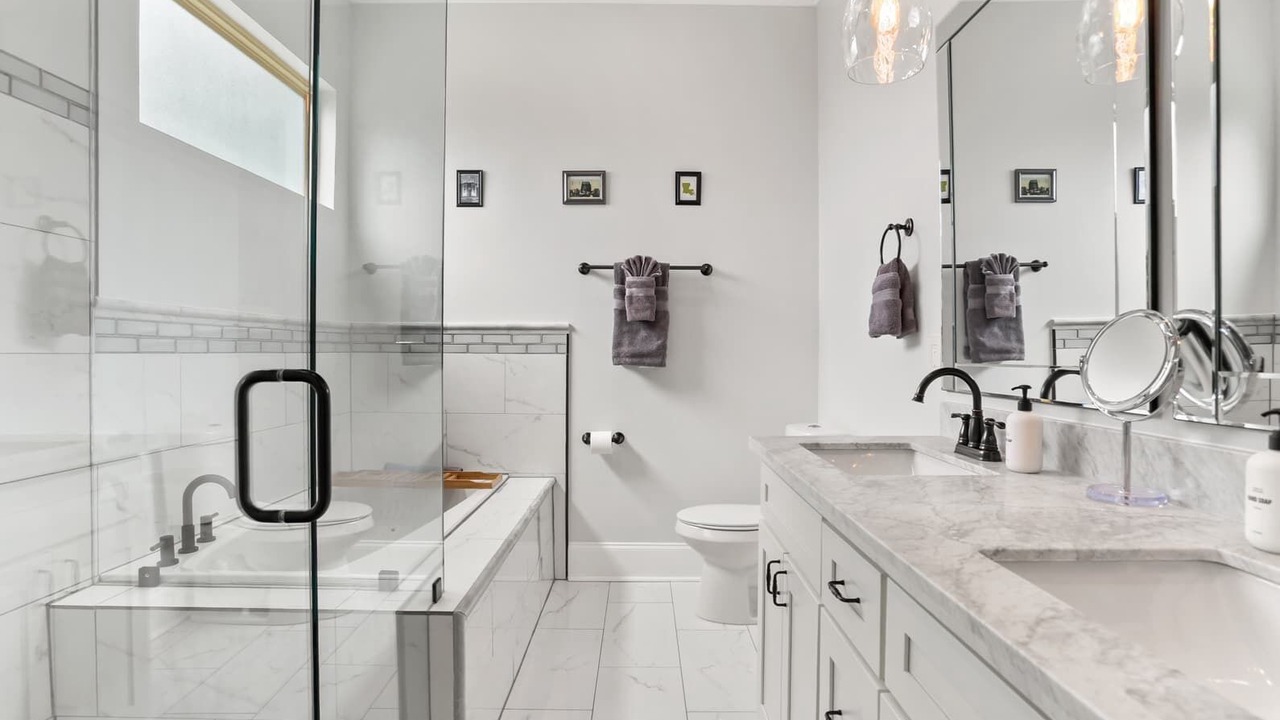 Photo of Bathroom in Seventh Ward