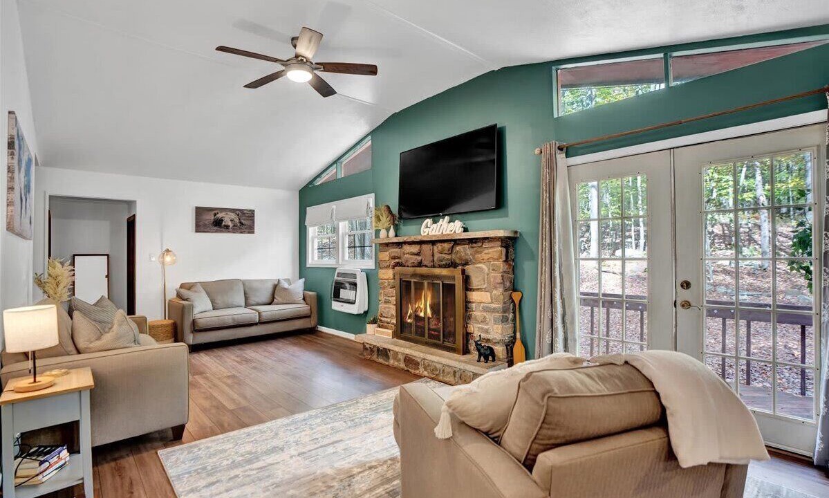 Photo of Livingroom in Gouldsboro