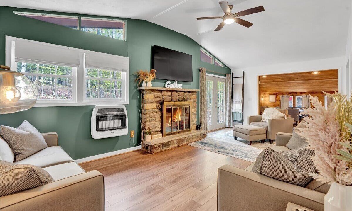 Photo of Livingroom in Gouldsboro
