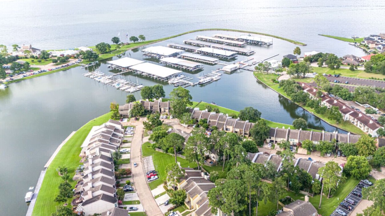 Photo of Outdoor in Walden on Lake Conroe