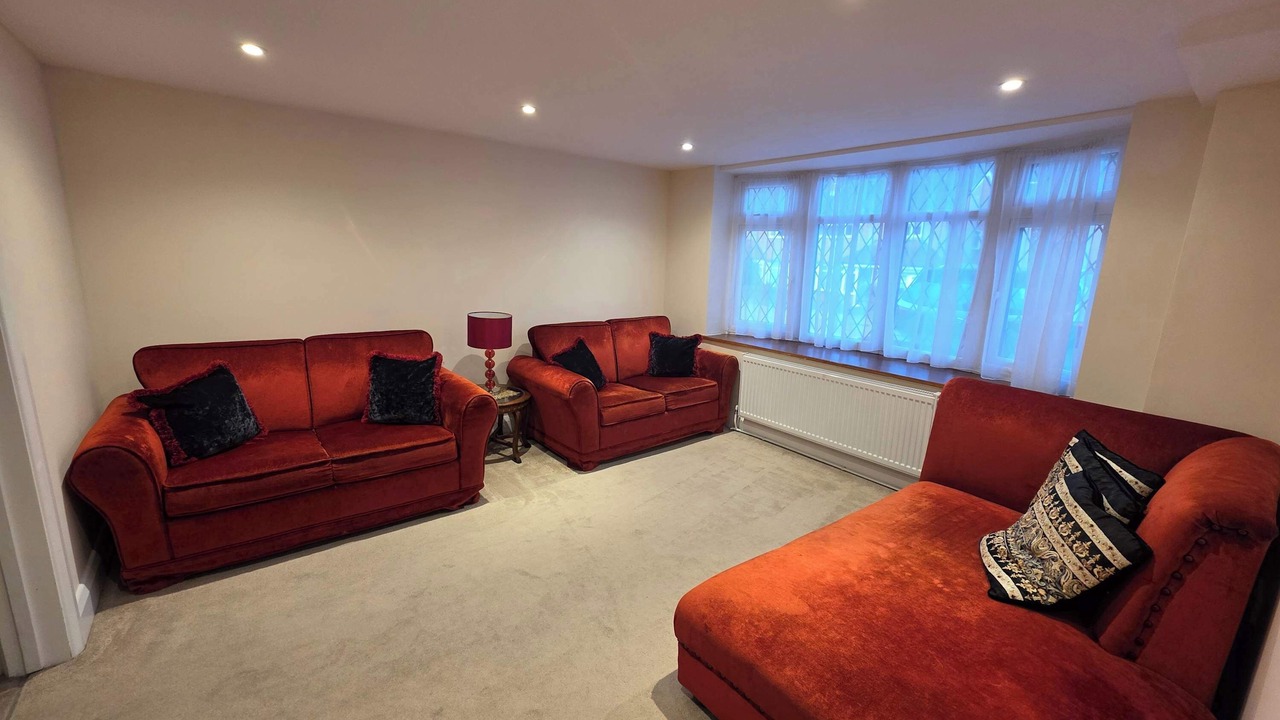 Photo of Livingroom in Chigwell