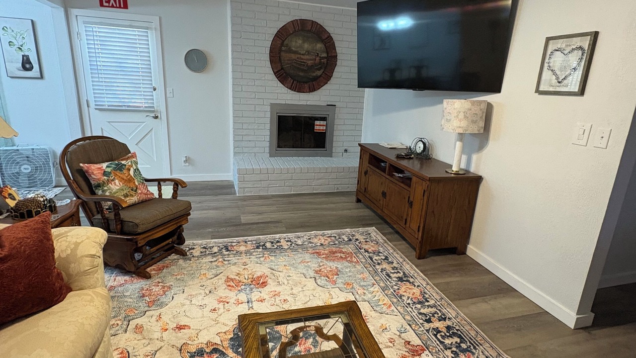 Photo of Livingroom in Enid