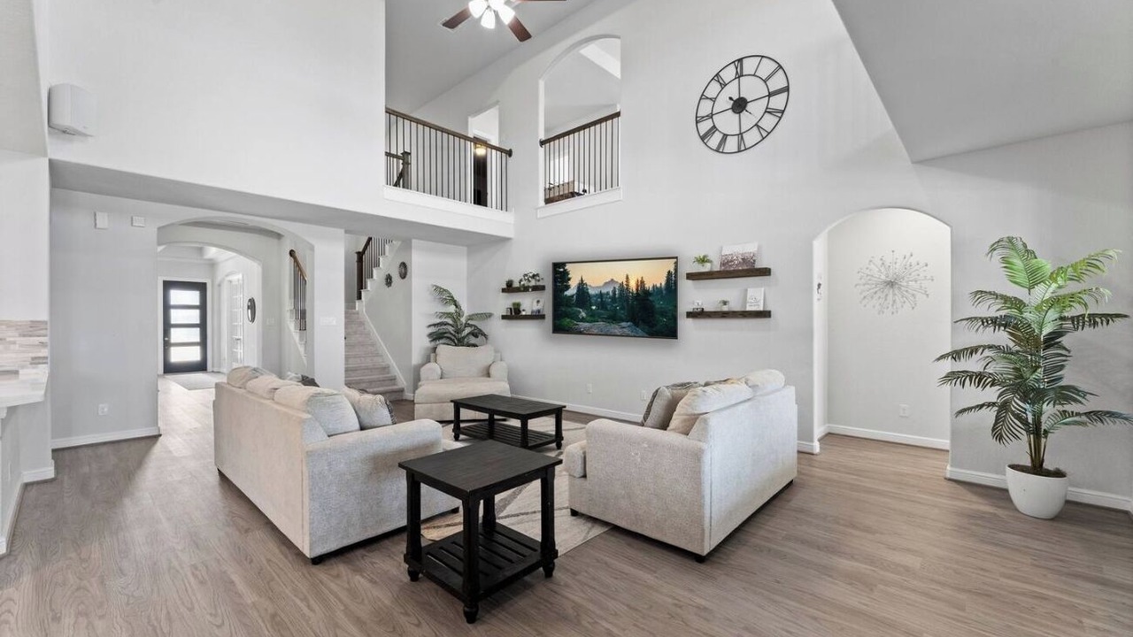 Photo of Livingroom in Barker