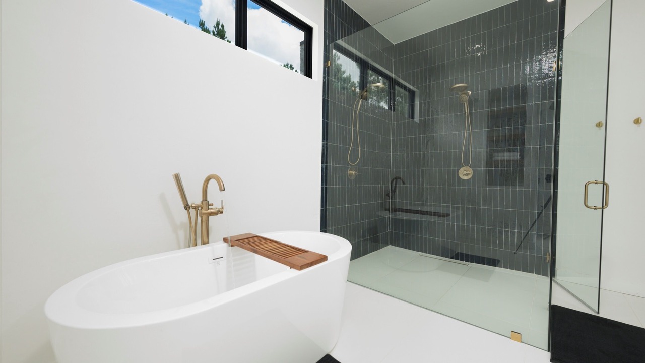 Photo of Bathroom in Broken Bow