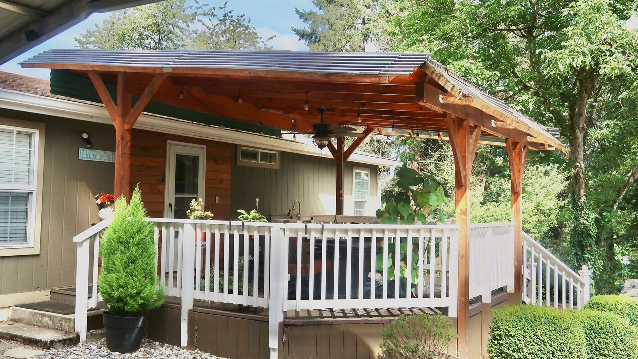 Photo of Patio Balcony in West Hazel Dell