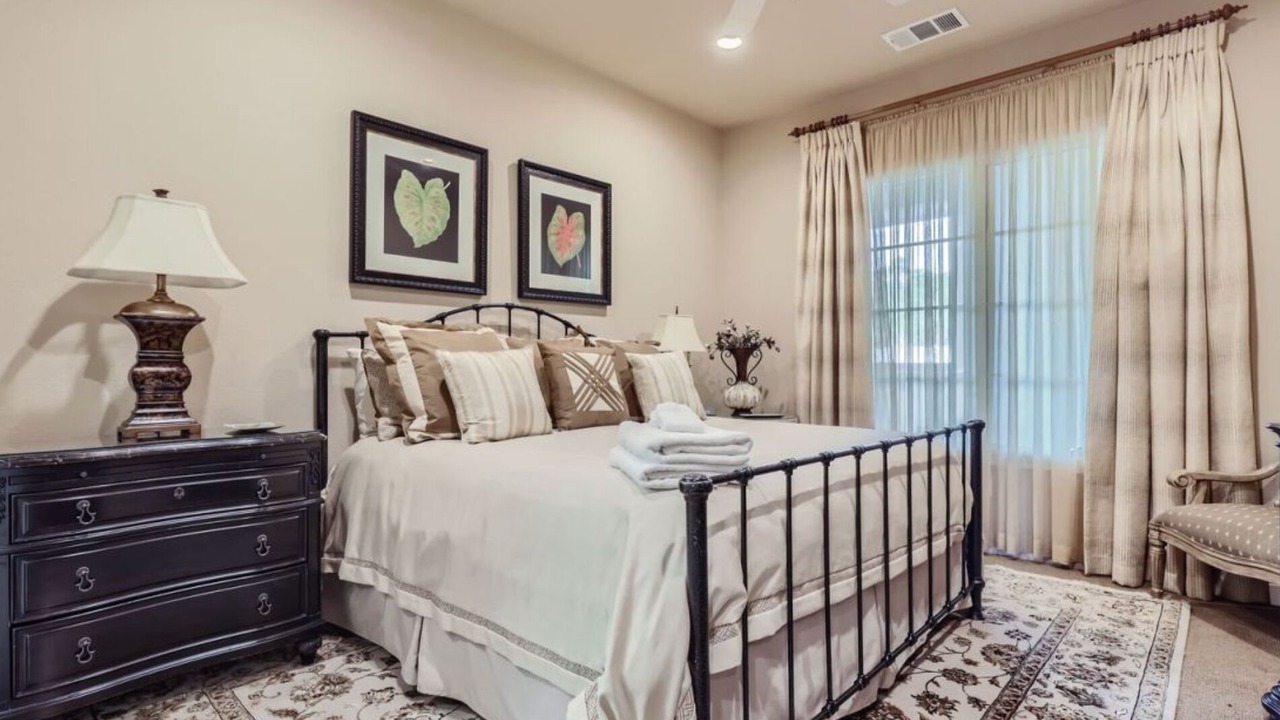 Photo of Bedroom in Lakeway