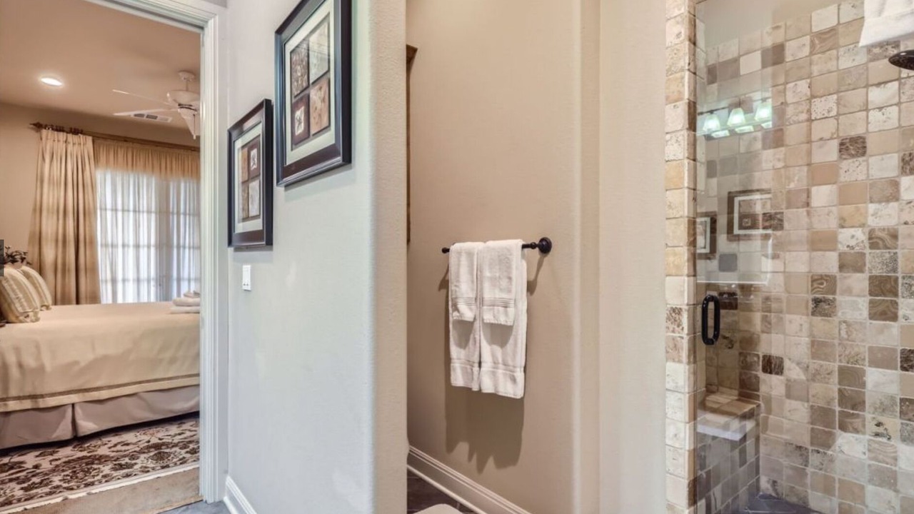 Photo of Bathroom in Lakeway