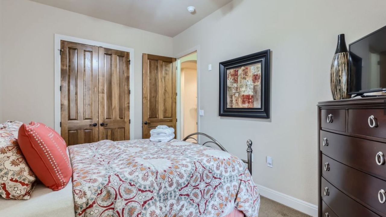 Photo of Bedroom in Lakeway