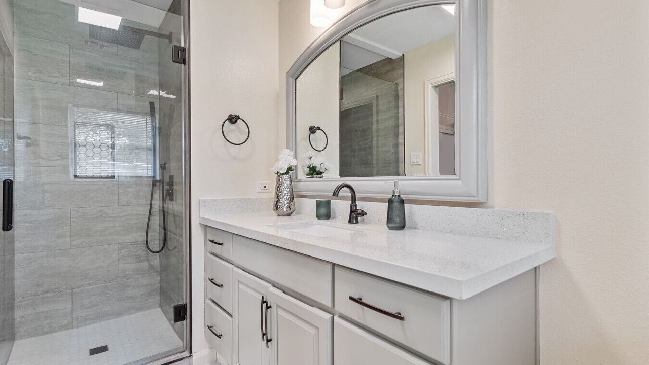 Photo of Bathroom in Spring Branch West