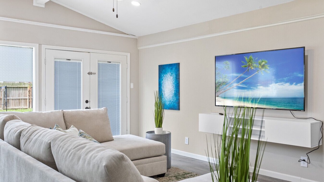 Photo of Livingroom in Spring Branch West