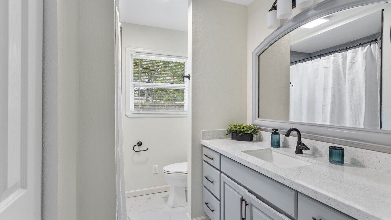 Photo of Bathroom in Spring Branch West