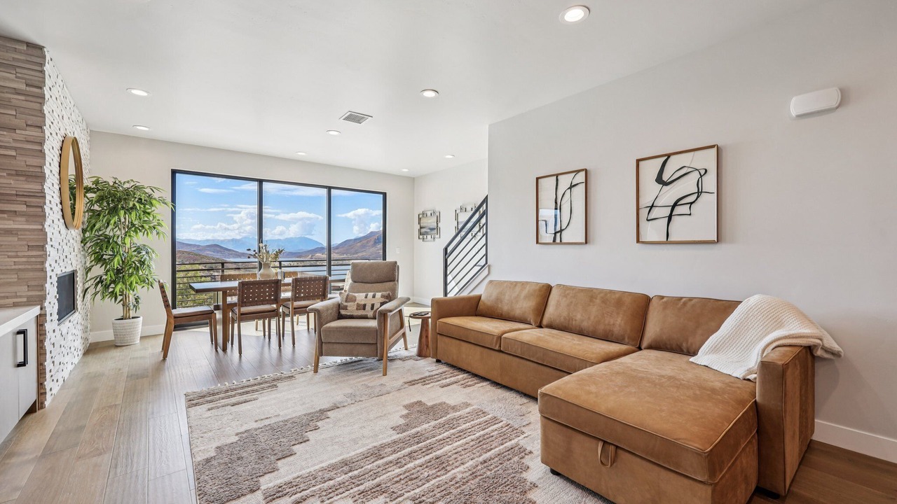 Photo of Livingroom in Hideout