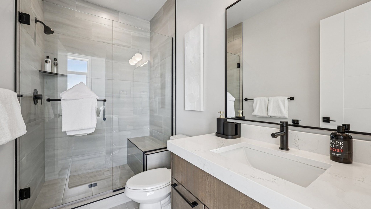 Photo of Bathroom in Hideout