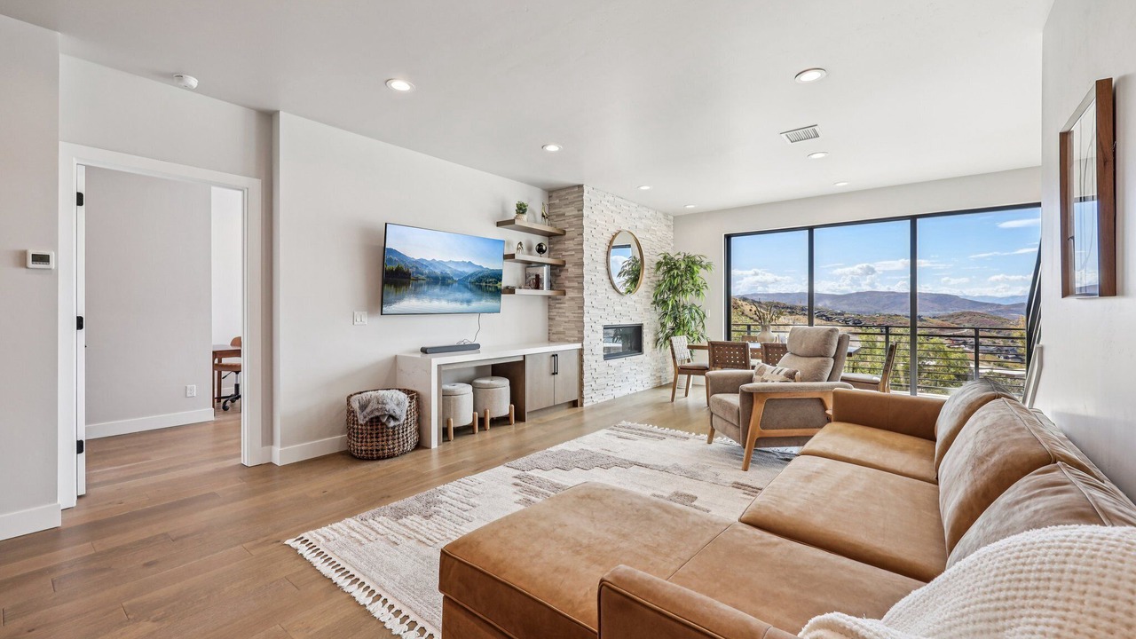 Photo of Livingroom in Hideout
