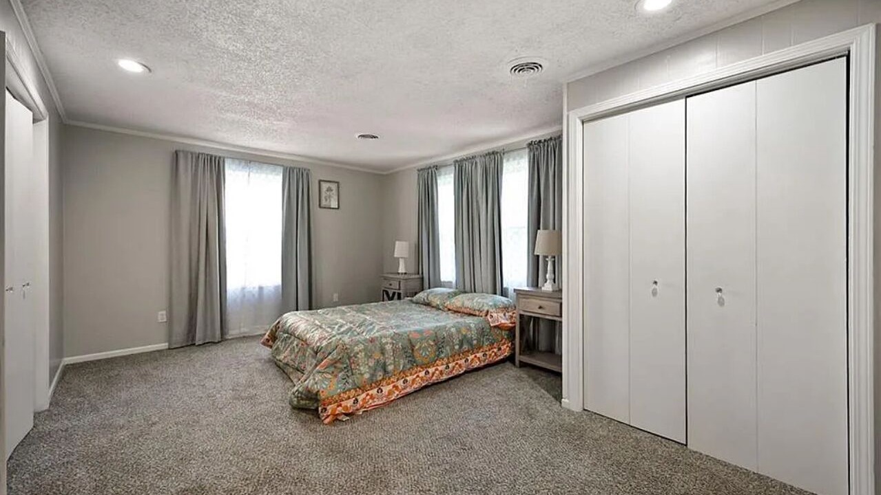 Photo of Bedroom in South Kansas City