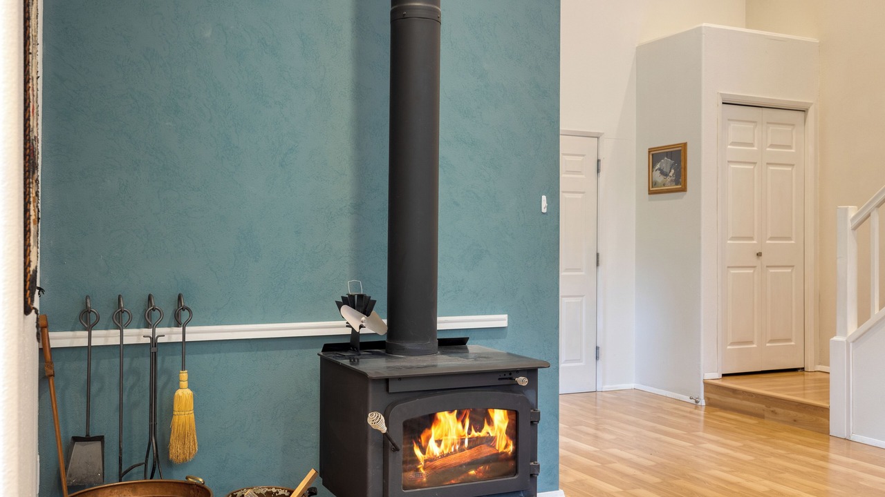 Photo of Others in Clinton