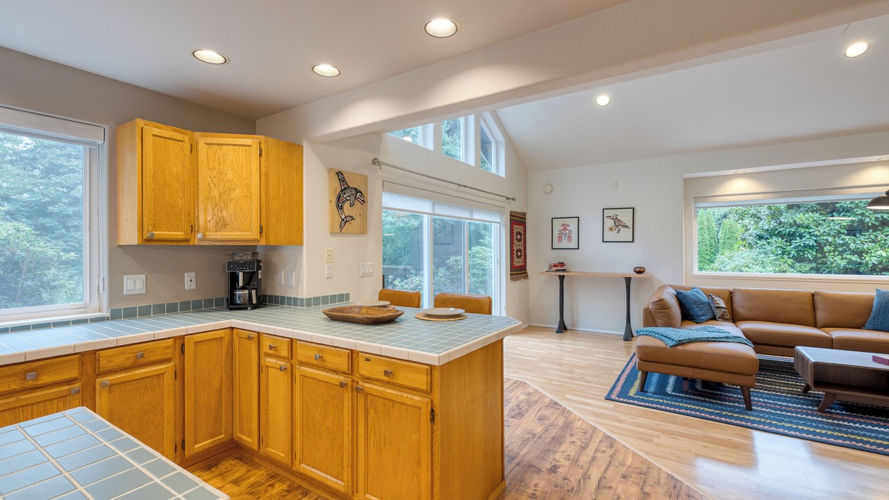 Photo of Others in Clinton