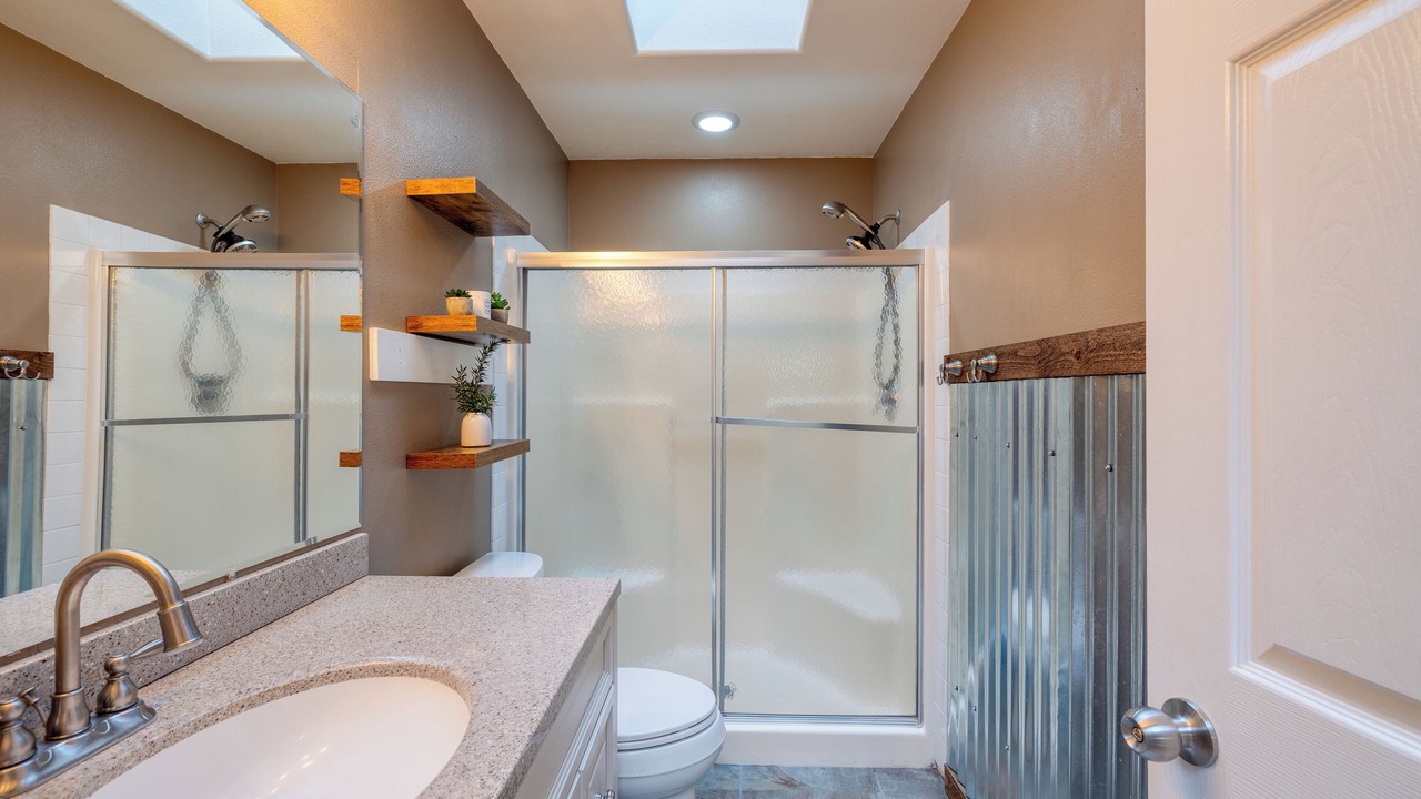 Photo of Bathroom in Clinton