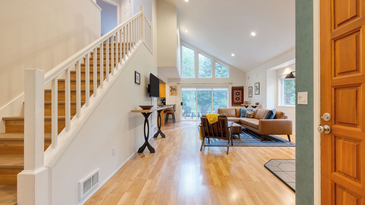 Photo of Others in Clinton