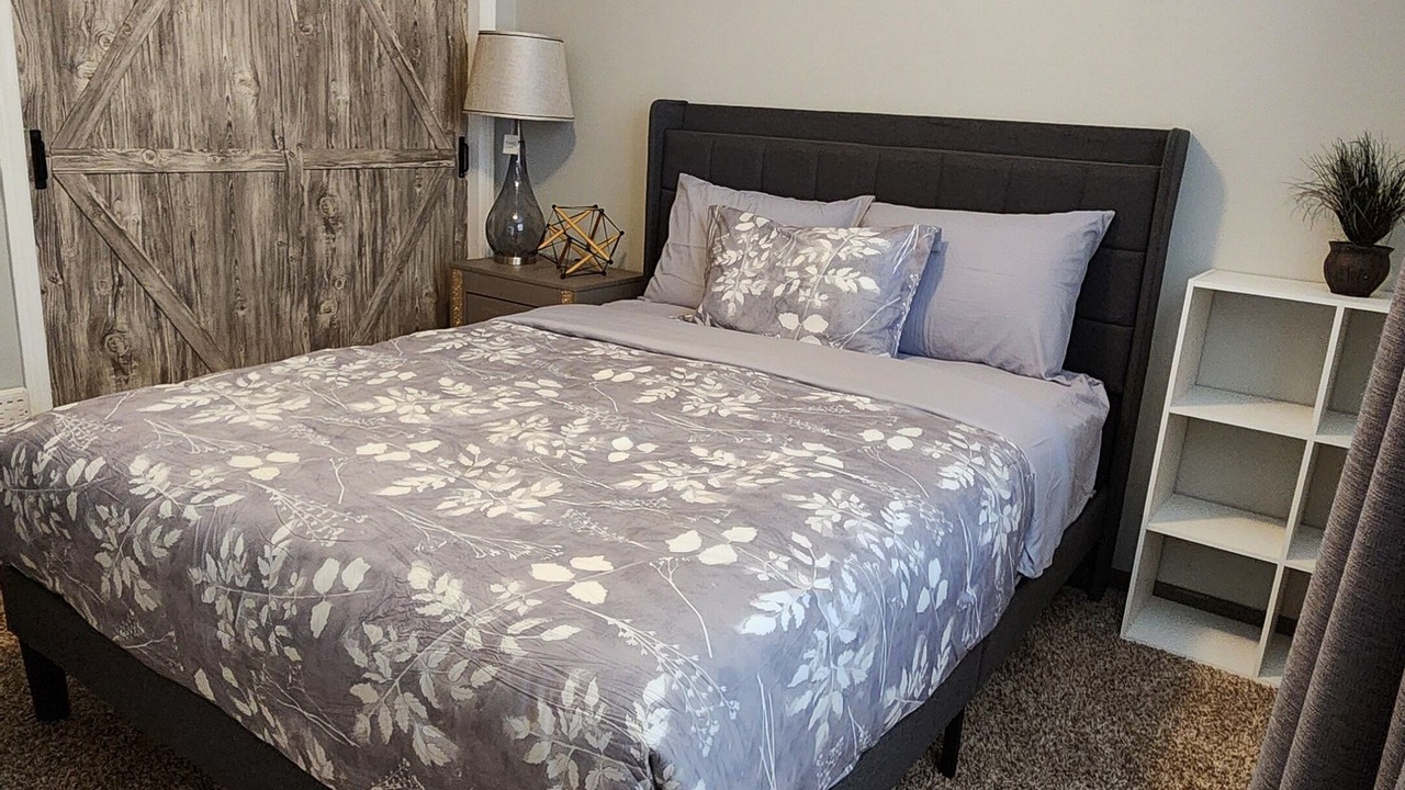 Photo of Bedroom in Millard