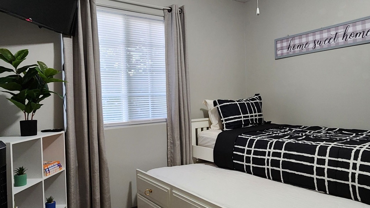 Photo of Bedroom in Millard