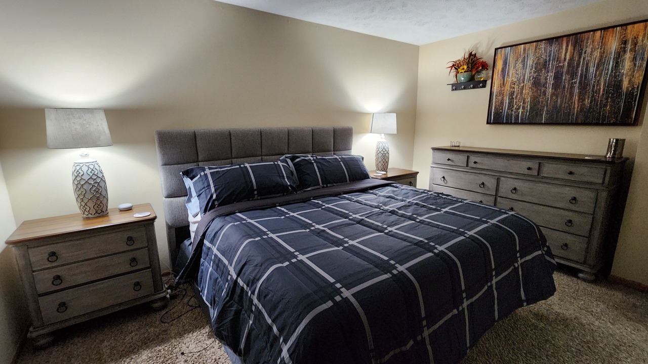 Photo of Bedroom in Millard