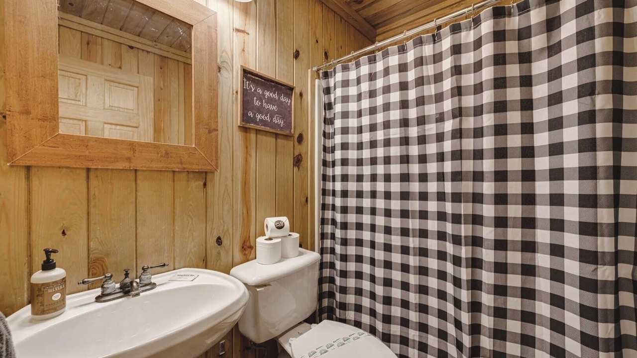 Photo of Bathroom in Amity