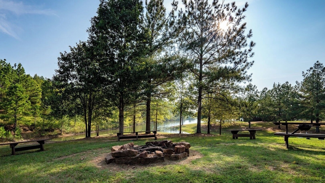 Photo of Outdoor in Amity