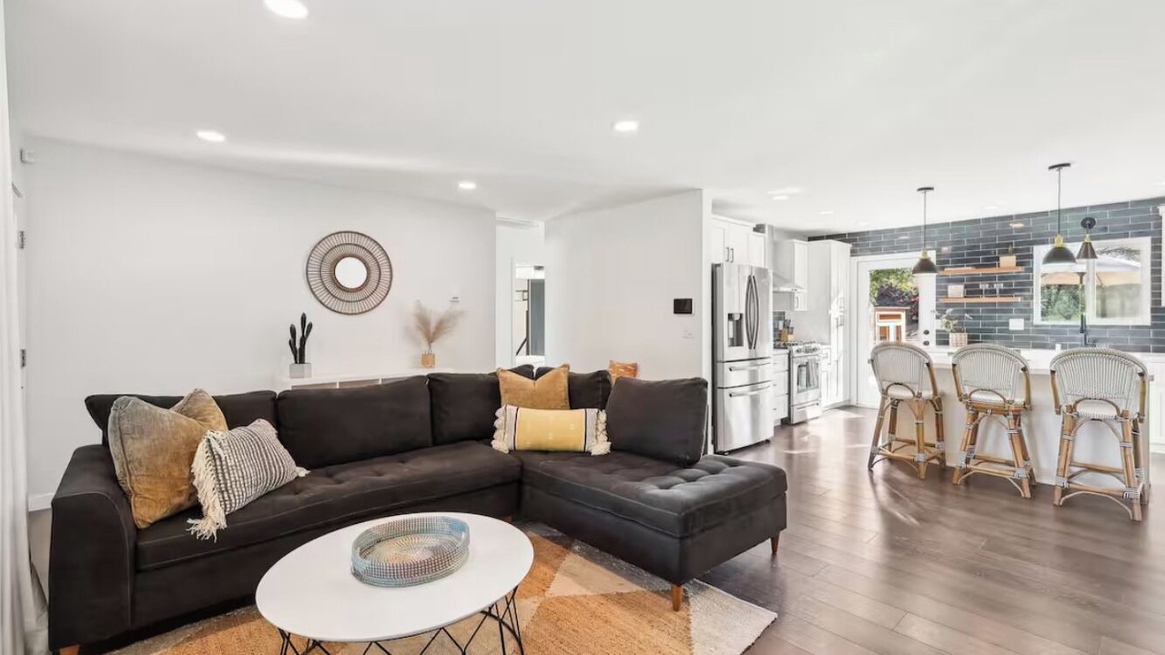 Photo of Livingroom in Rainbow CDP