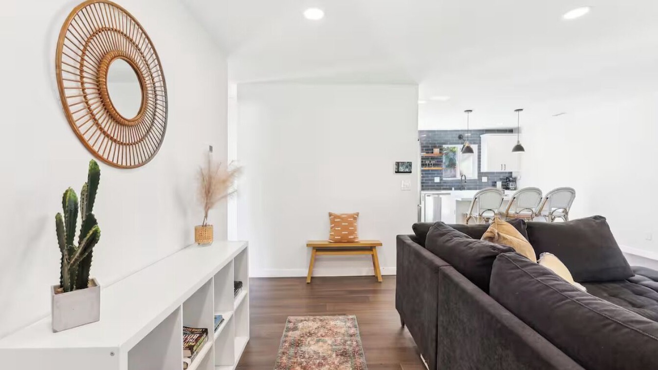 Photo of Livingroom in Rainbow CDP