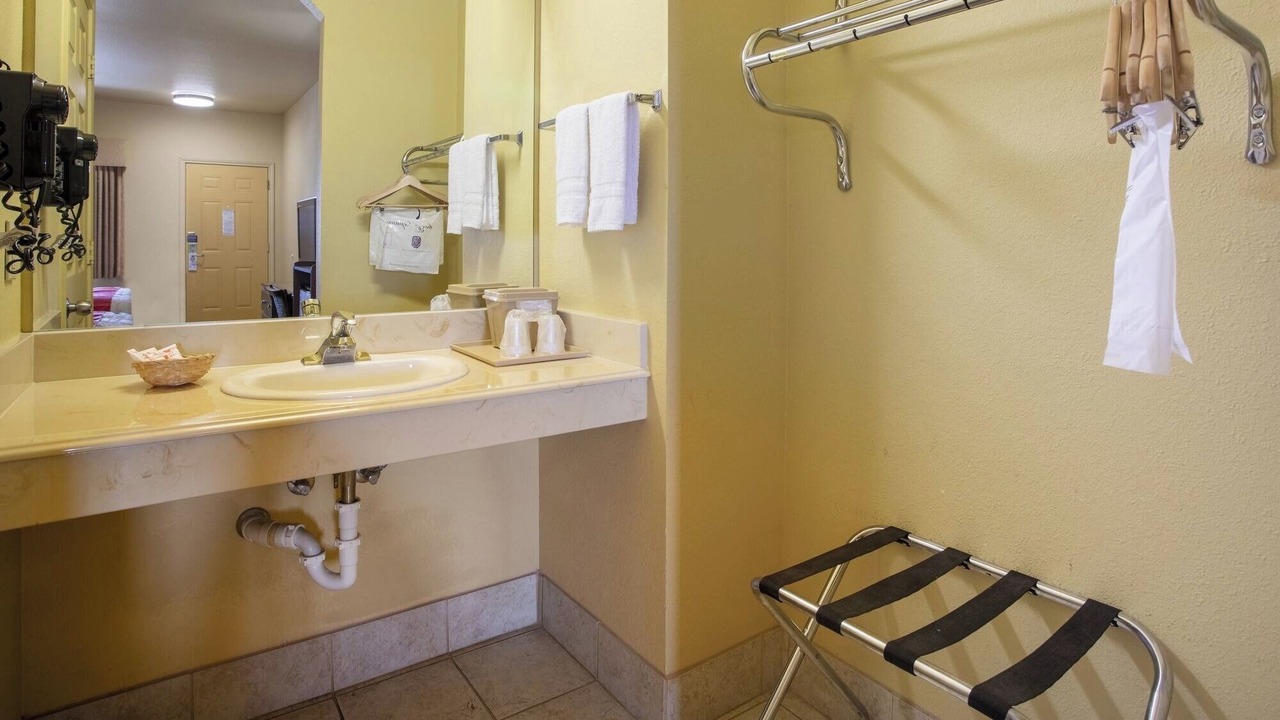 Photo of Bathroom in Valley View
