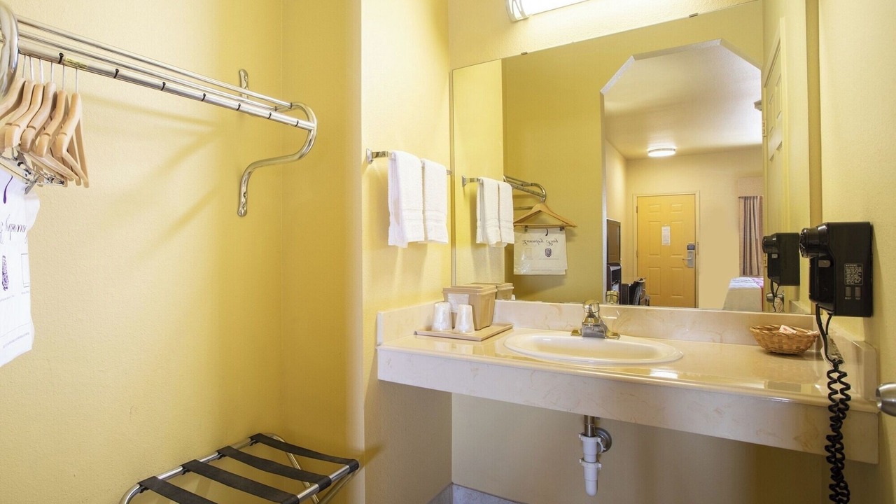 Photo of Bathroom in Valley View