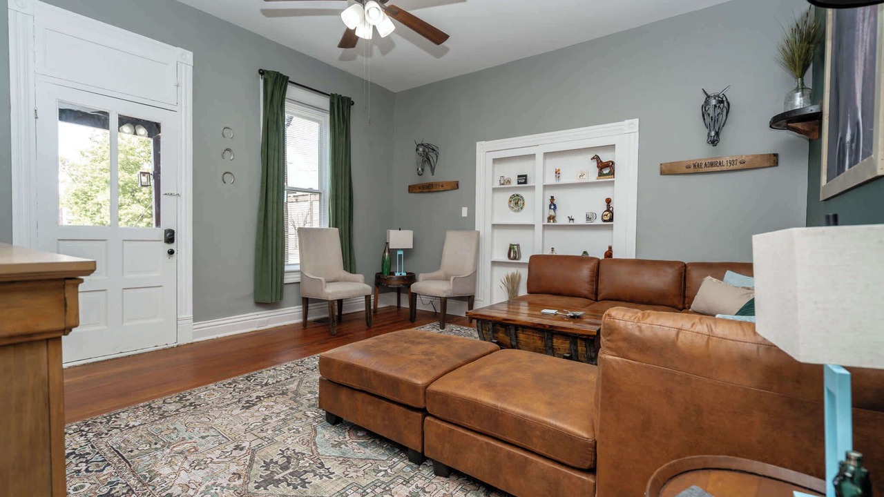 Photo of Livingroom in Phoenix Hill
