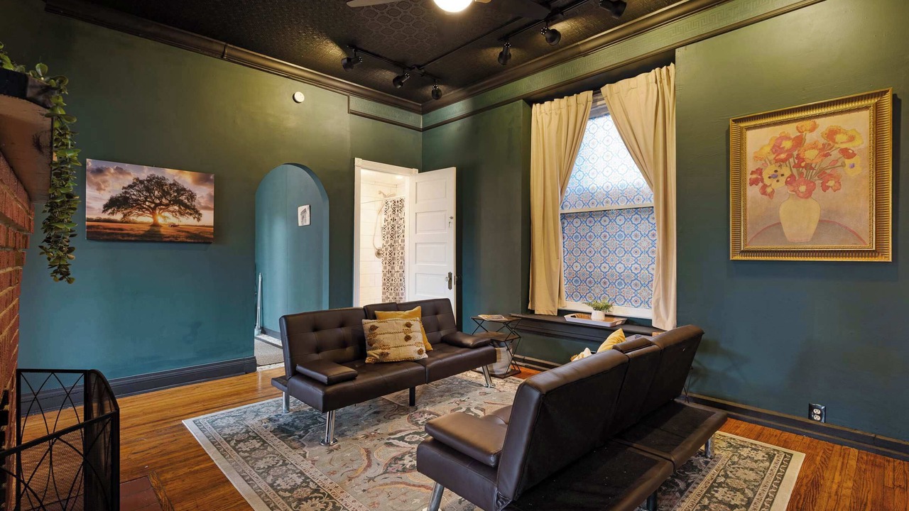 Photo of Livingroom in Deer Park
