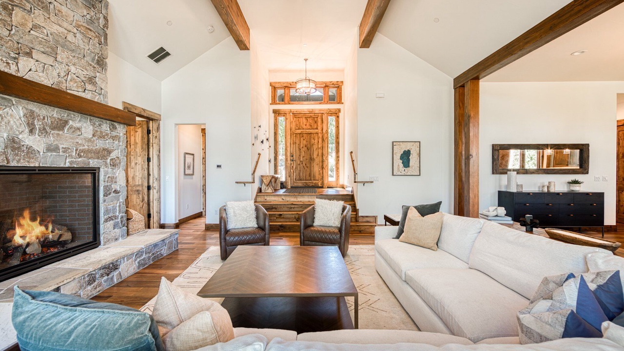 Photo of Livingroom in Ponderosa Palisades