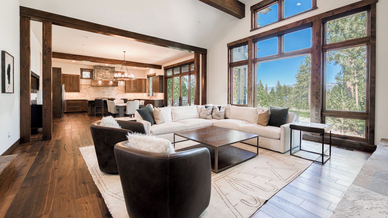 Photo of Livingroom in Ponderosa Palisades