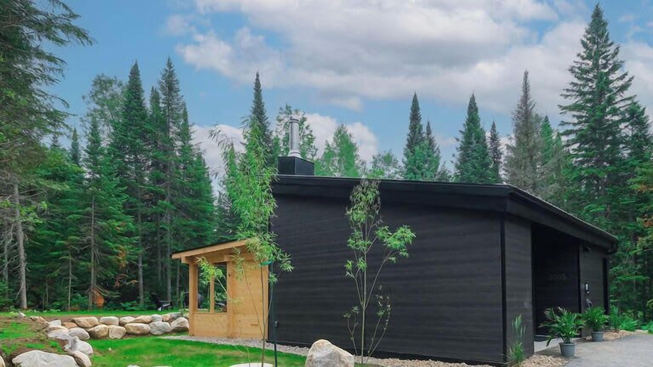Photo of Outdoor in Notre-Dame-de-la-Merci