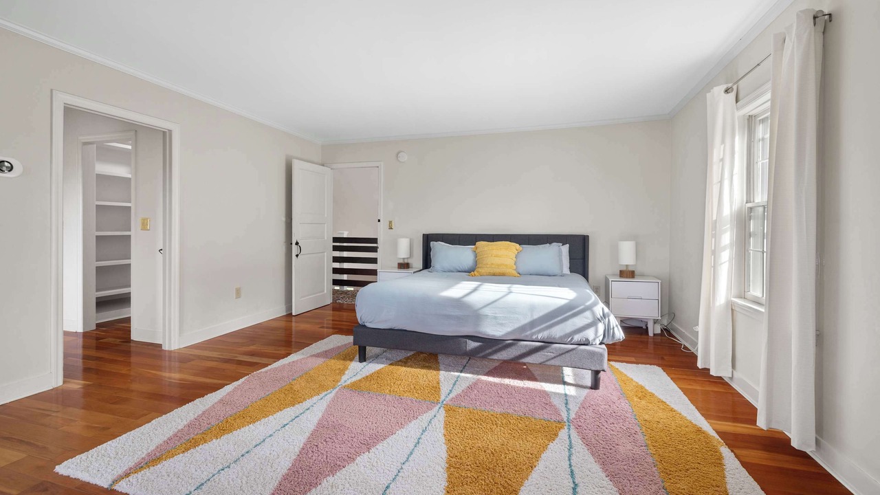 Photo of Bedroom in Clarendon