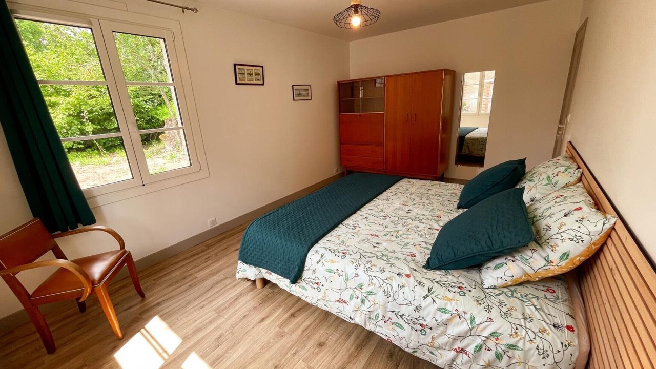 Photo of Bedroom in Poce-sur-Cisse