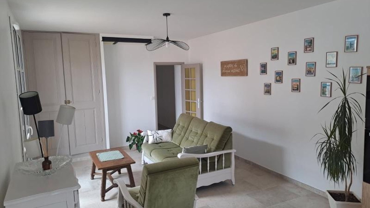 Photo of Livingroom in Poce-sur-Cisse