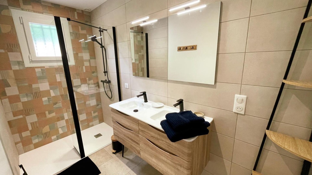 Photo of Bathroom in Poce-sur-Cisse
