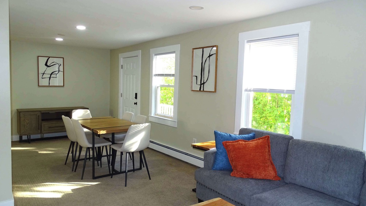 Photo of Livingroom in Framingham