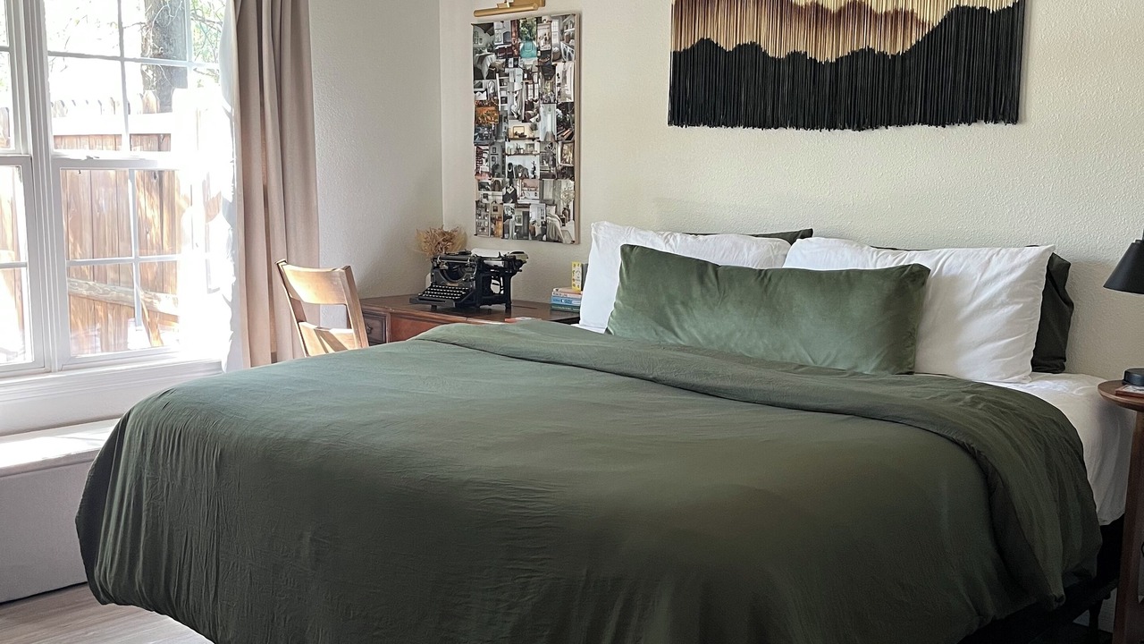 Photo of Bedroom in Siloam Springs