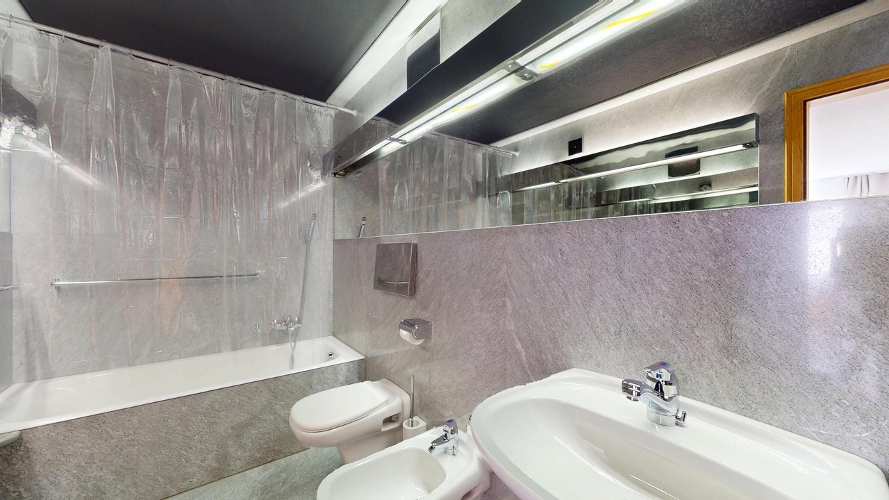 Photo of Bathroom in Silvaplana